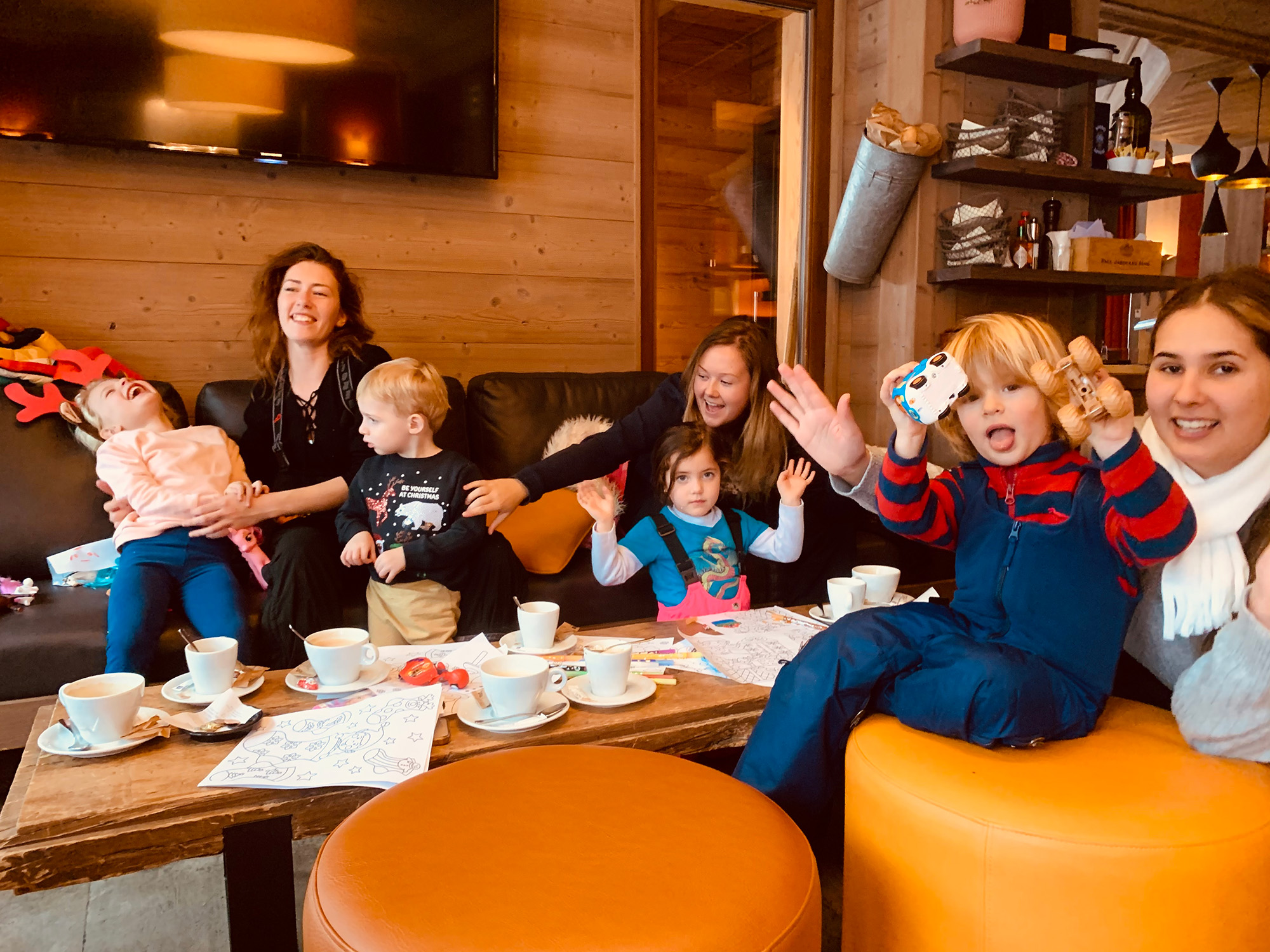 Alpine Resort Nannies Hotel Samoyed